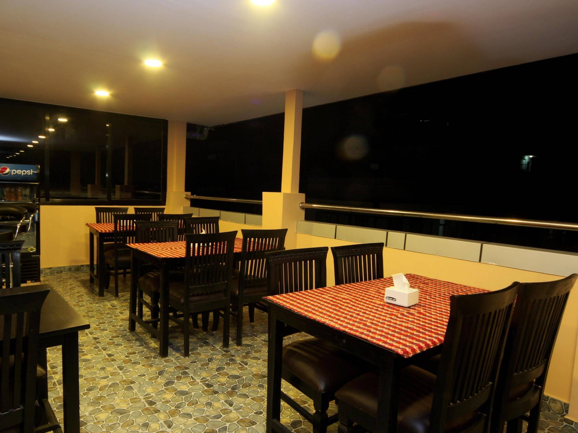 Kathmandu City Hotel Екстериор снимка