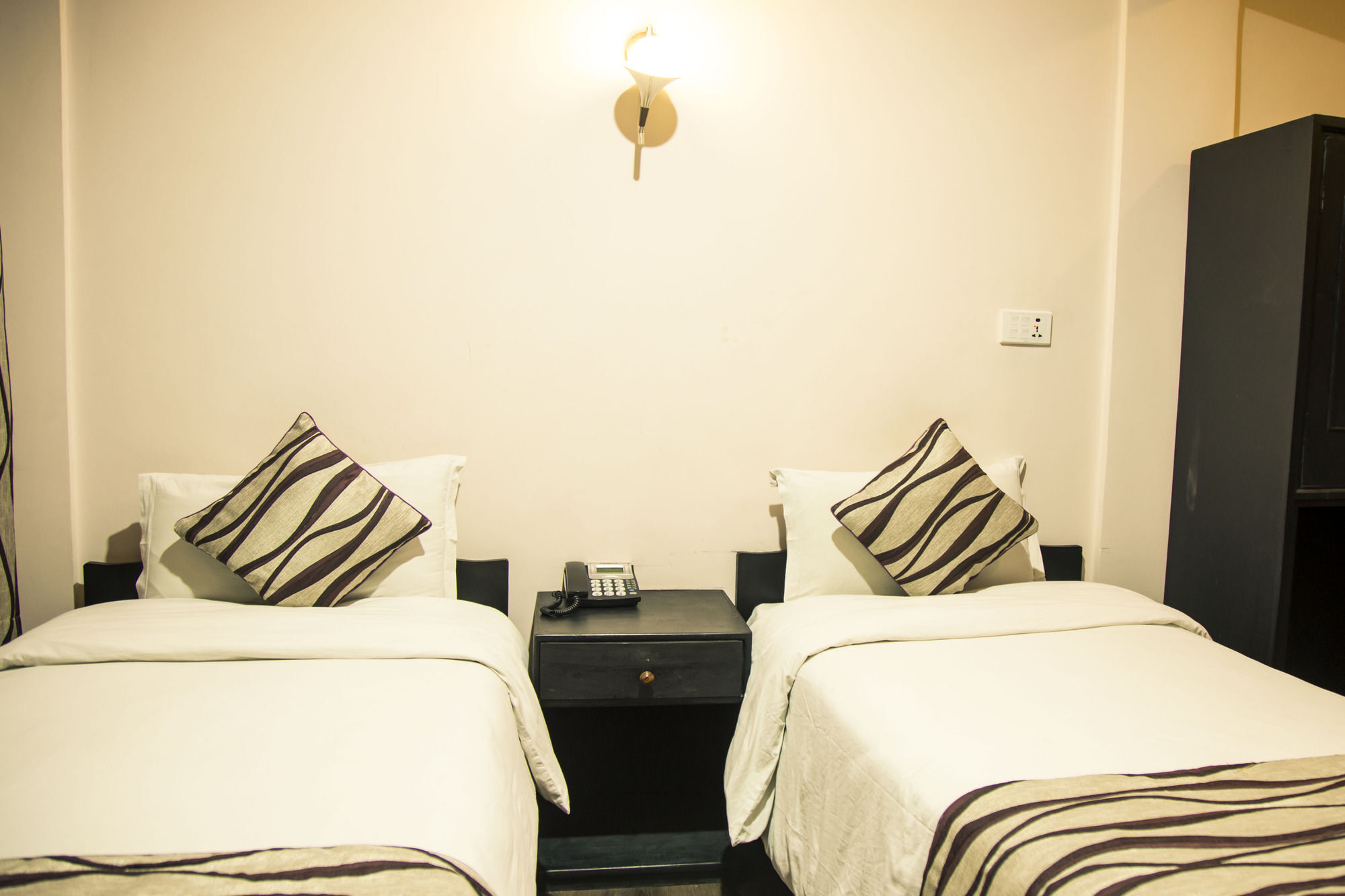 Kathmandu City Hotel Екстериор снимка
