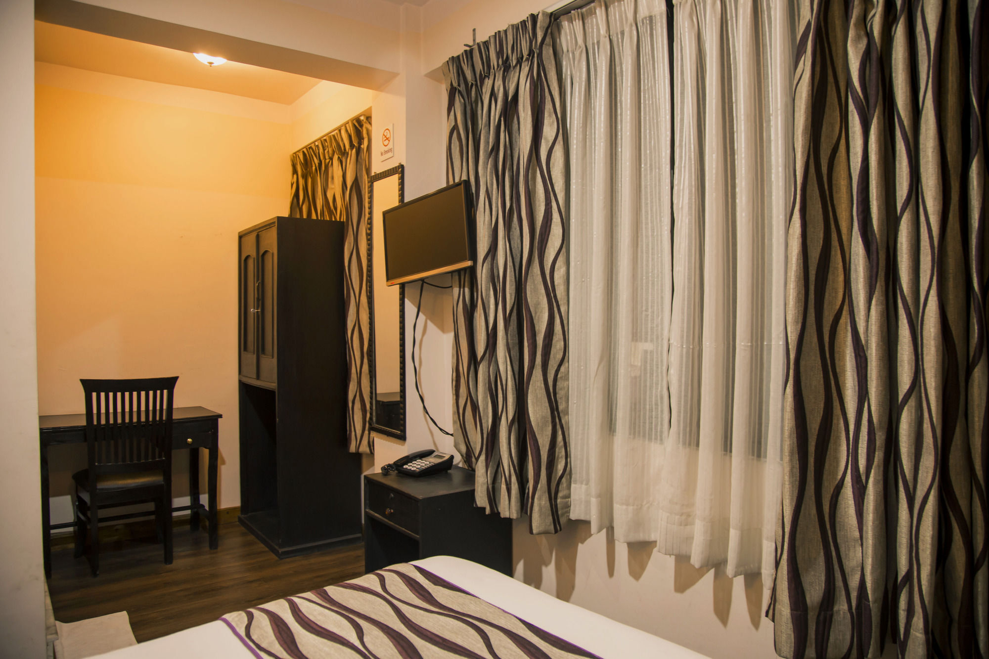Kathmandu City Hotel Екстериор снимка