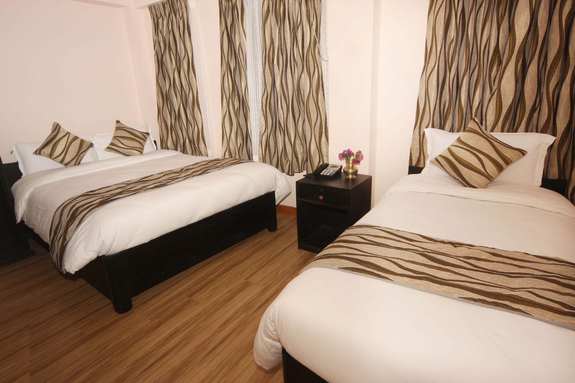 Kathmandu City Hotel Екстериор снимка