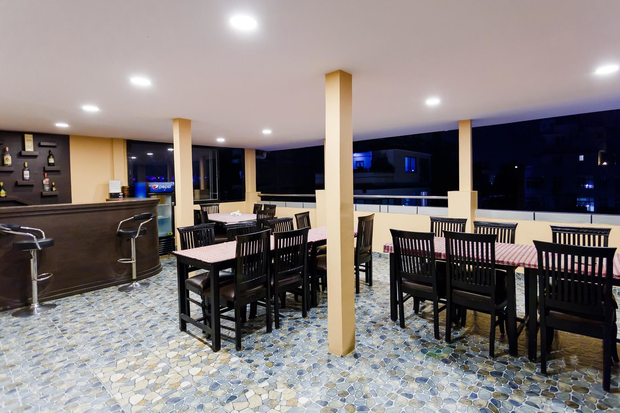 Kathmandu City Hotel Екстериор снимка